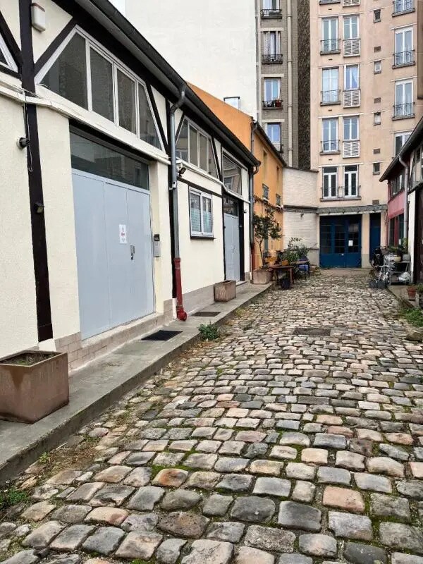 Local commercial dans Paris à louer Photo de l’immeuble– Image 1 sur 3