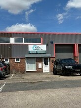 Unit 16 Ariane, Lichfield Road Industrial Estate, Tamworth à louer Photo de l’immeuble– Image 1 sur 1
