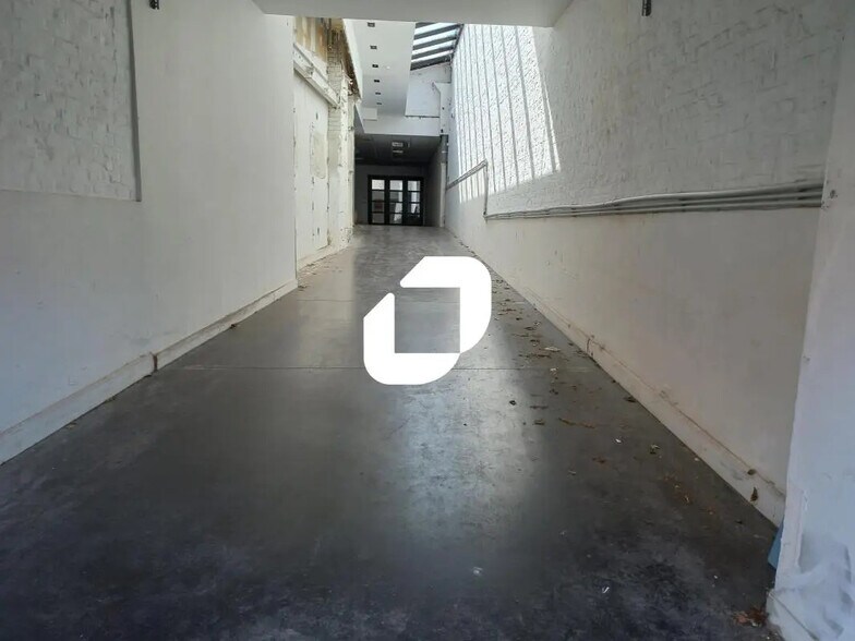 Bureau dans Croix à louer - Photo intérieure – Image 2 sur 16