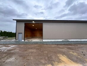 2002 Dixon Rd, Abbotsford, BC à louer Photo intérieure– Image 2 sur 6