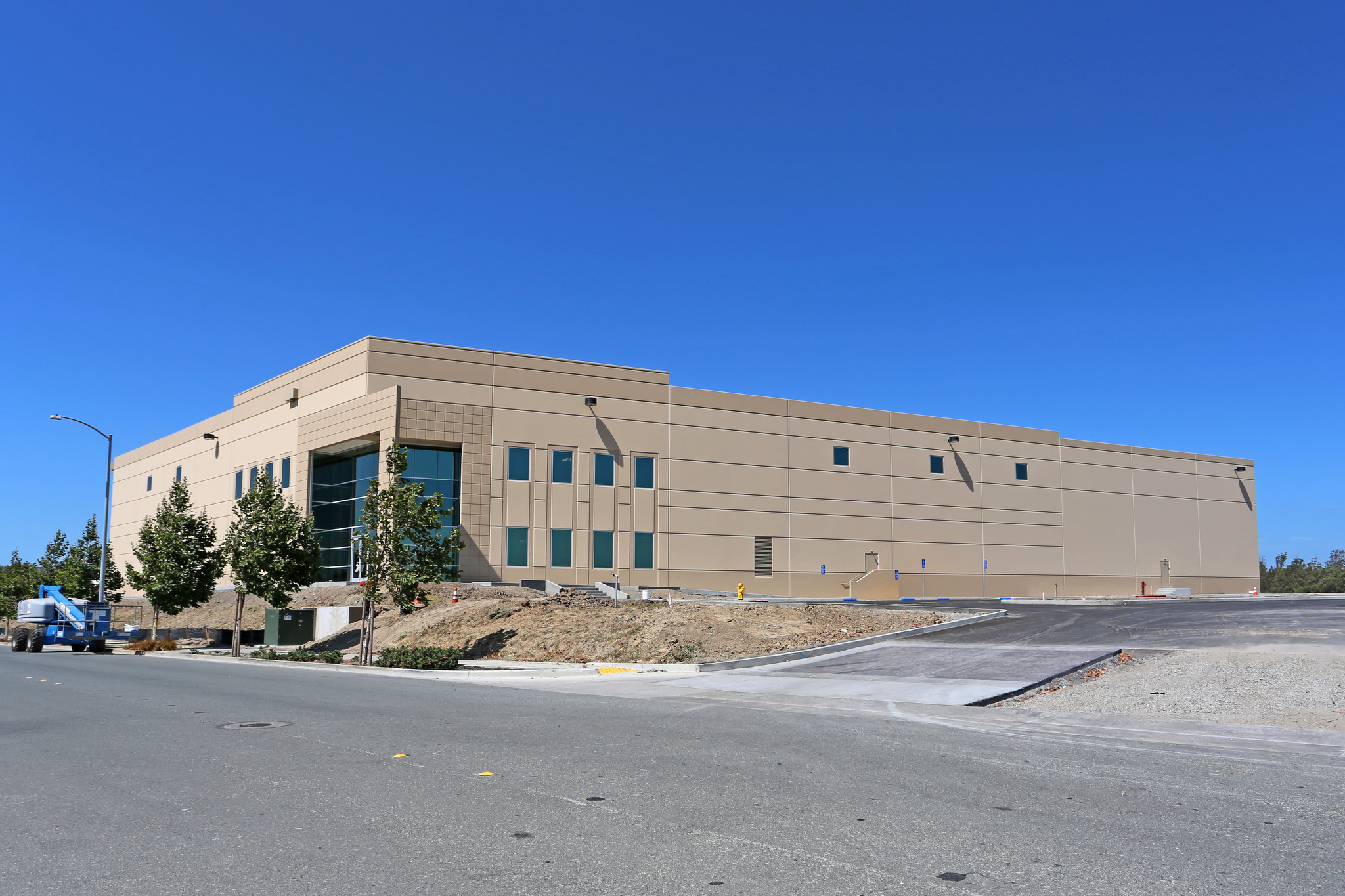 6015 Giant Hwy, Richmond, CA à louer Photo de la construction– Image 1 sur 7