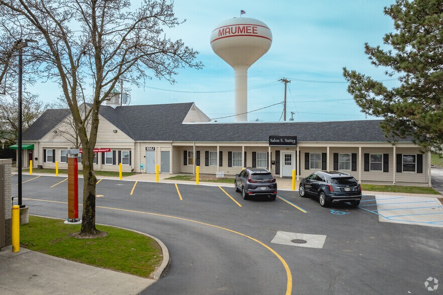 705 Conant St, Maumee, OH à vendre - Photo de l’immeuble – Image 2 sur 8