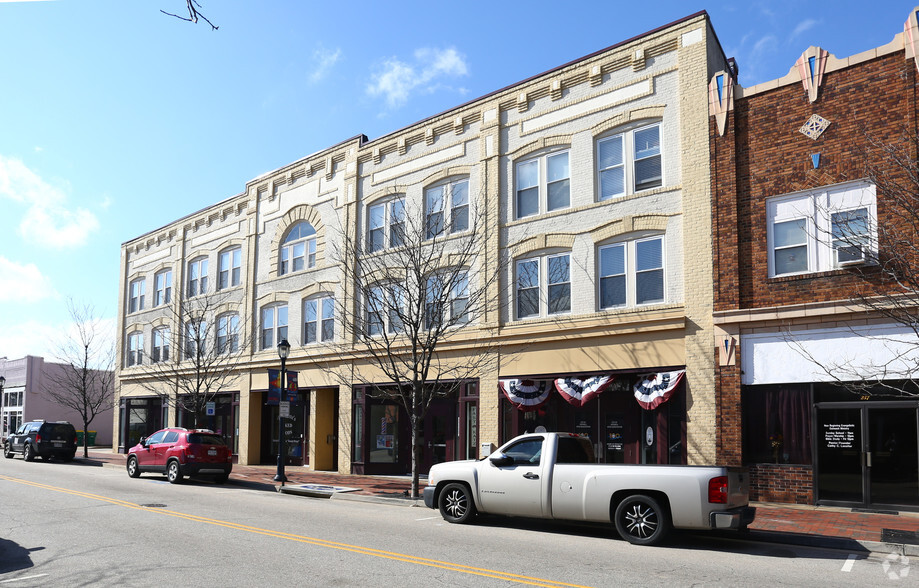 245 E Broadway Ave, Hopewell, VA à louer - Photo de l’immeuble – Image 3 sur 8
