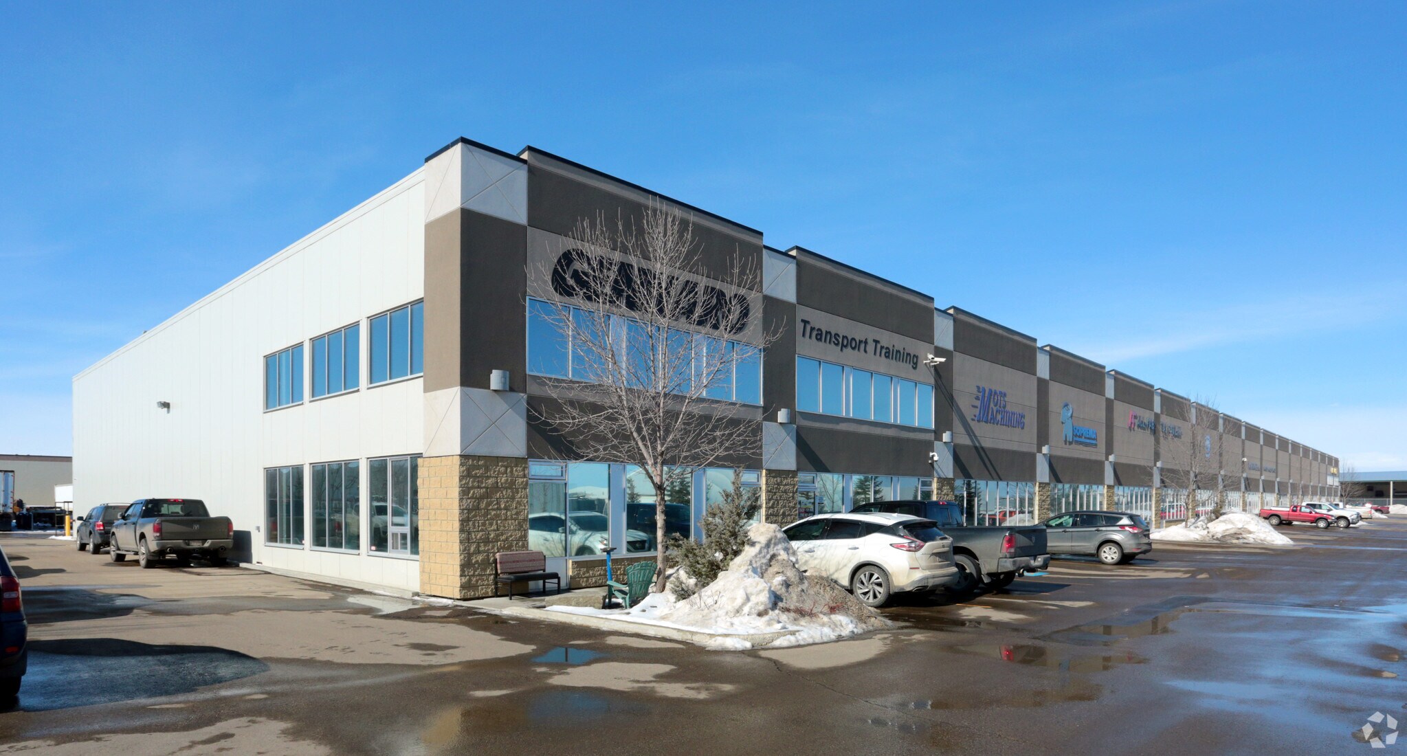 15434-15460 131 Ave, Edmonton, AB à vendre Photo principale– Image 1 sur 4