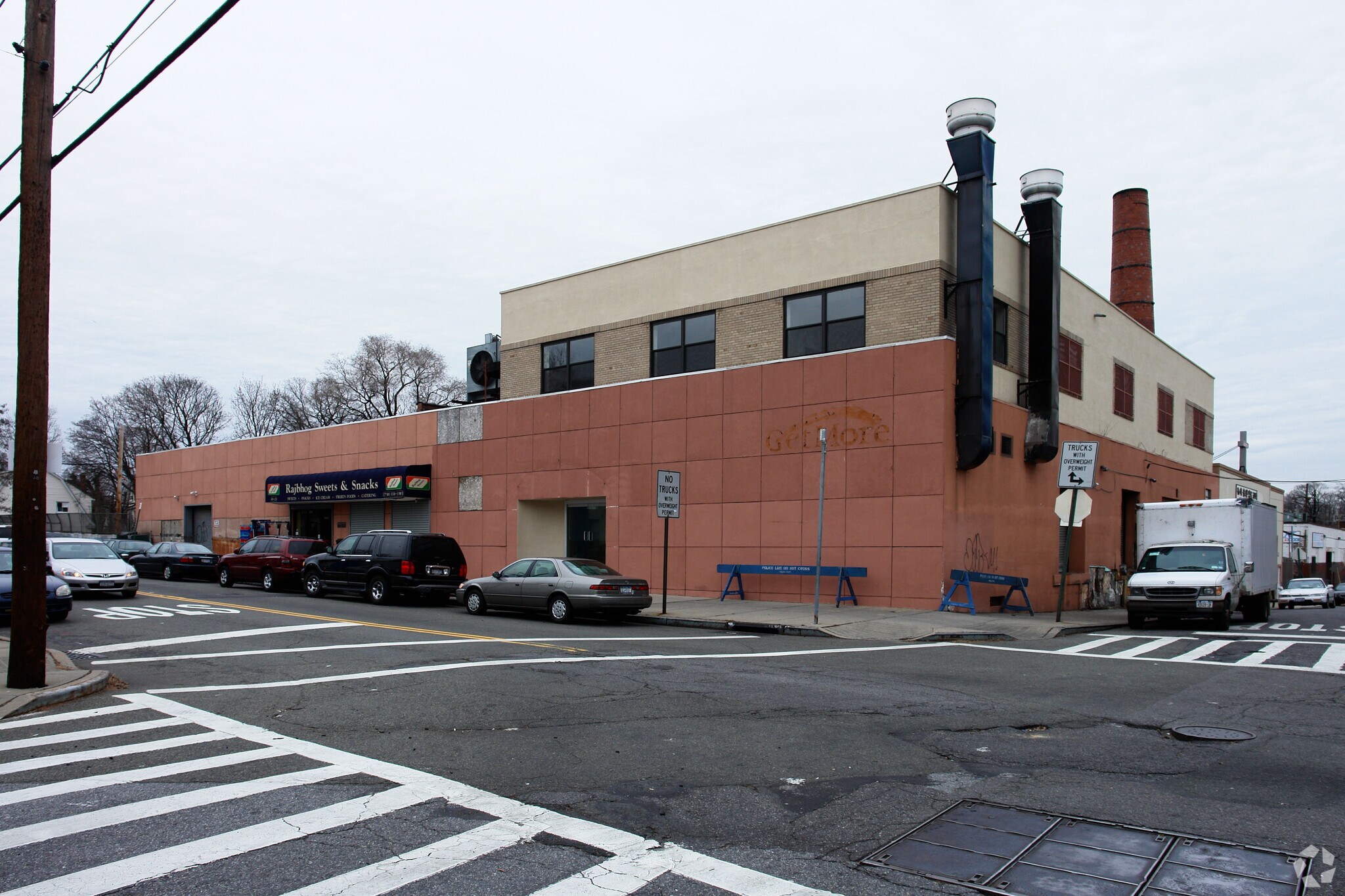 41-23 Murray St, Flushing, NY à vendre Photo principale– Image 1 sur 5