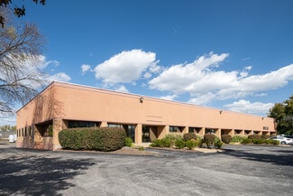 Plus de détails pour 18067-18099 Edison Ave, Chesterfield, MO - Industriel/Logistique à louer