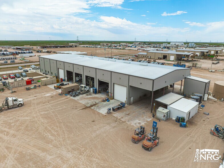 9814 W County Road 157, Midland, TX à louer - Photo de l’immeuble – Image 3 sur 6