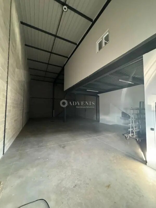 Plus de détails pour Local d'activités à louer