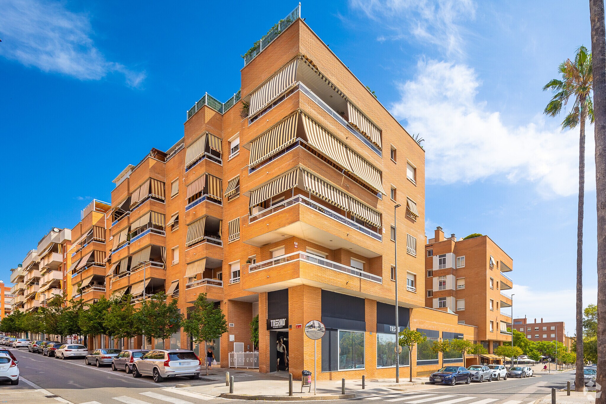 Immeuble residentiel dans Gavà, Barcelona à vendre Photo principale– Image 1 sur 3