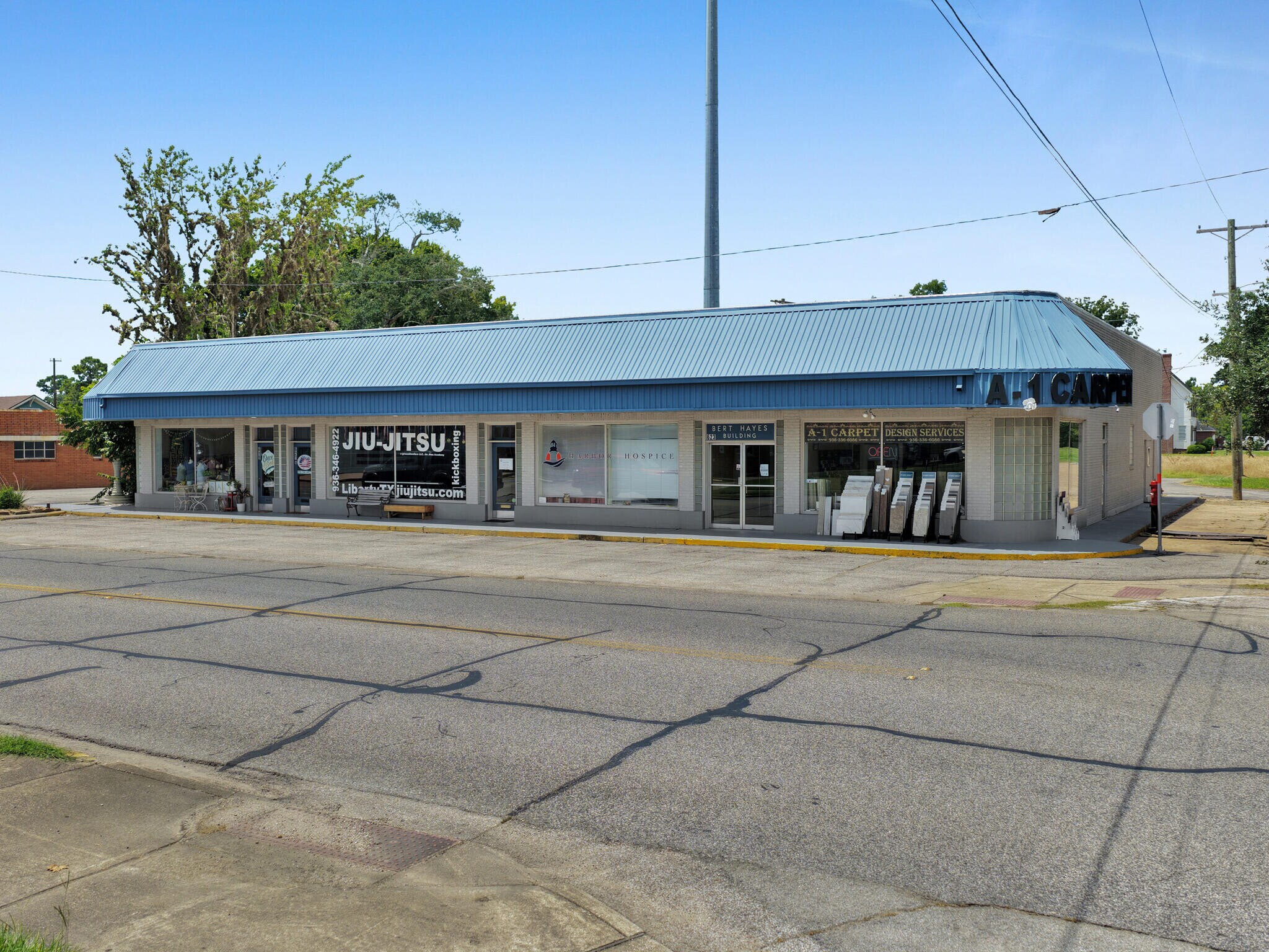 617 Main St, Liberty, TX à vendre Photo principale– Image 1 sur 43