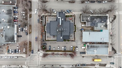 550 West Av, Kelowna, BC à louer Photo de l’immeuble– Image 2 sur 30