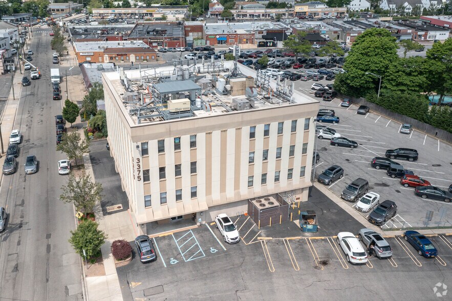 3375 Park Ave, Wantagh, NY à louer - Aérien – Image 2 sur 9