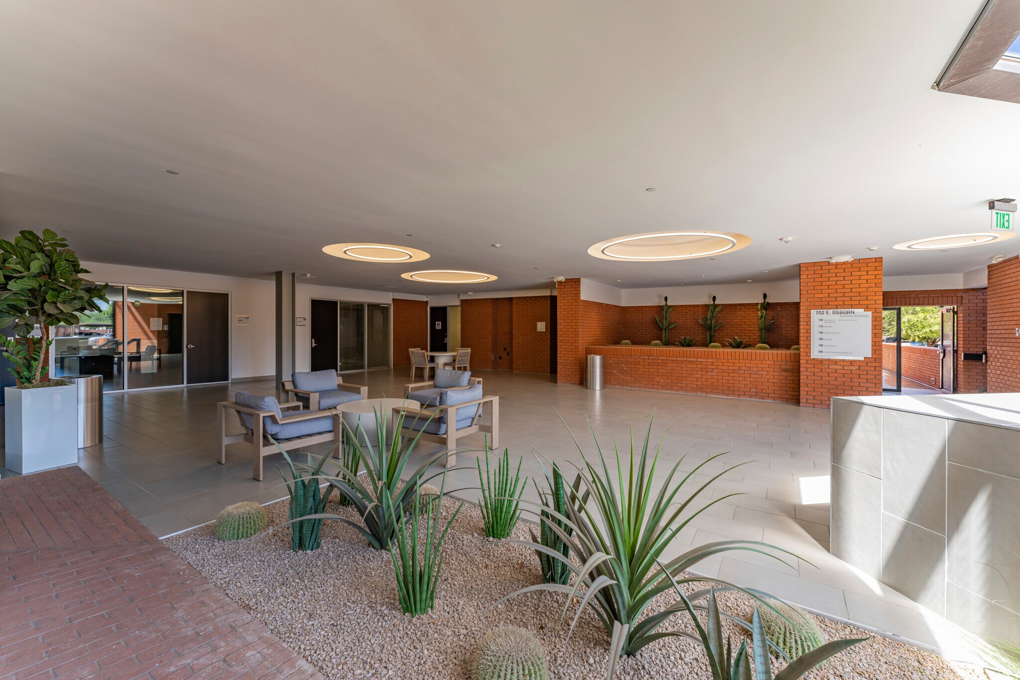 702 E Osborn Rd, Phoenix, AZ à louer Photo intérieure– Image 1 sur 10