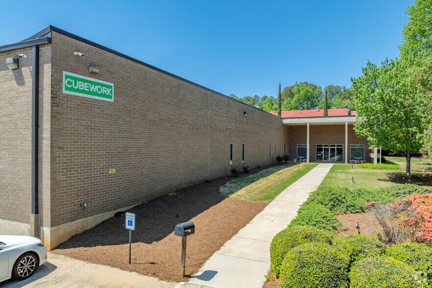 4660 Hammermill Rd, Tucker, GA à louer - Photo principale – Image 3 sur 10