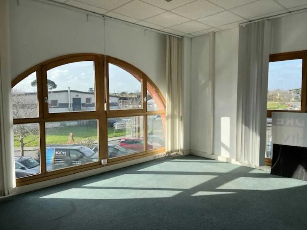 Bureau dans Launaguet à vendre Photo de l’immeuble– Image 1 sur 10