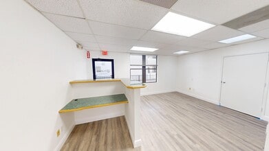 1111 SE Federal Hwy, Stuart, FL à louer Photo intérieure– Image 2 sur 5