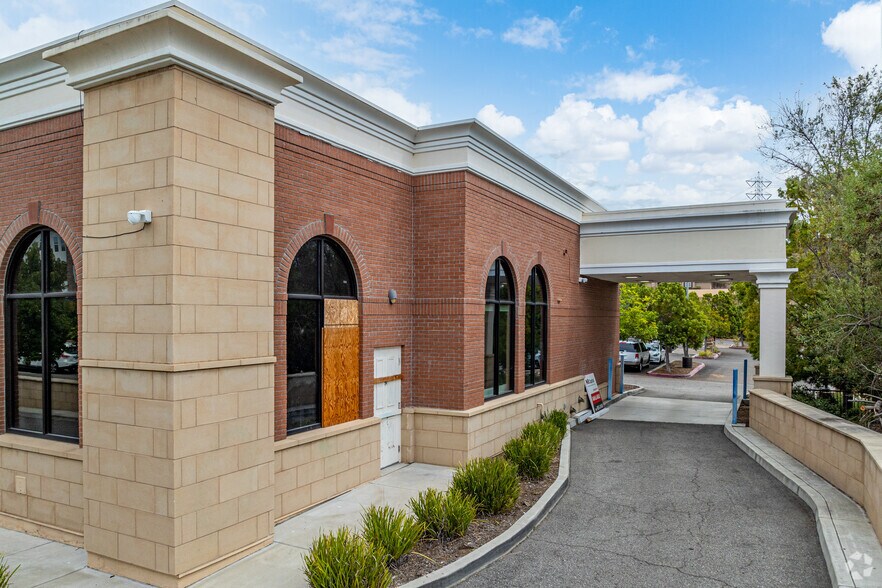 1705 San Elijo Rd, San Marcos, CA à louer - Photo de l’immeuble – Image 3 sur 19