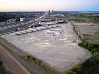 Plus de détails pour 1501 N Walton Walker Blvd, Dallas, TX - Industriel/Logistique à louer