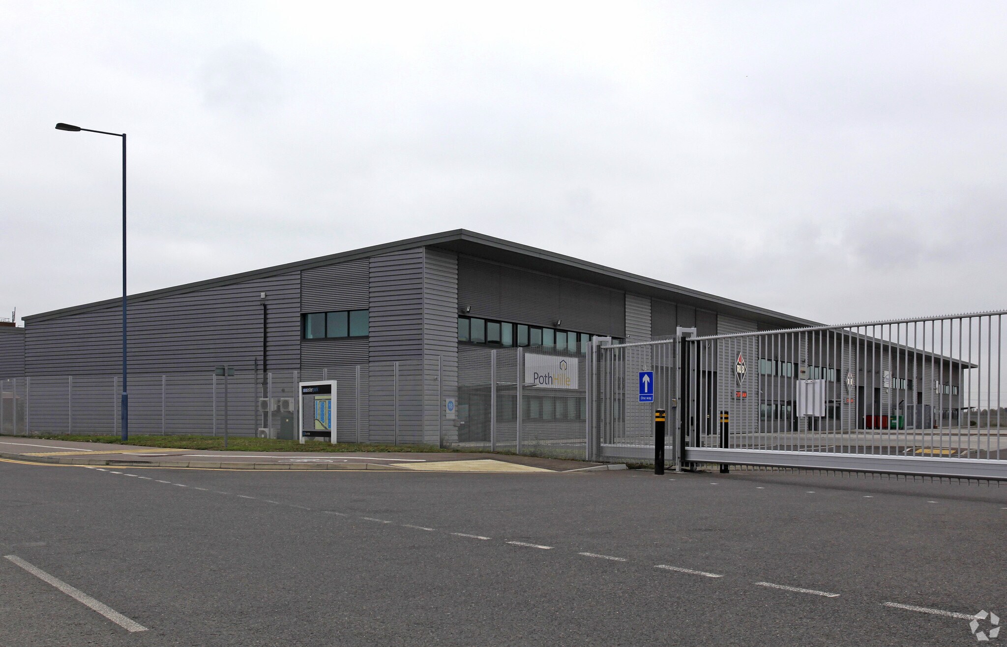 Ferry Ln, Rainham à louer Photo principale– Image 1 sur 7