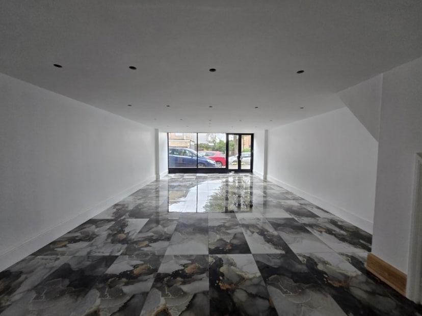 123 Belgrave Av, Romford à louer Photo intérieure– Image 1 sur 1