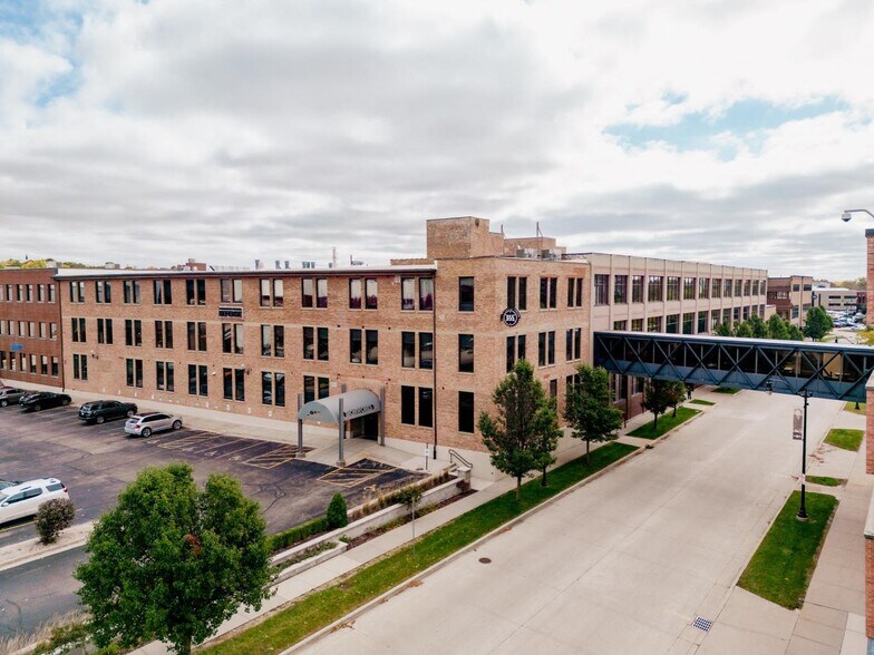 525-705 3rd St, Beloit, WI à louer - Photo de l’immeuble – Image 1 sur 32