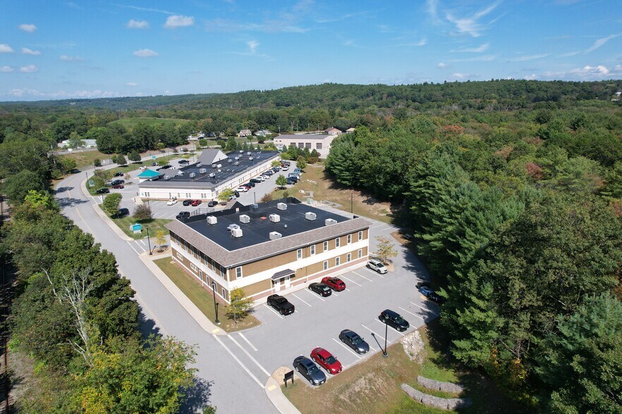 200 Commerce Dr, Northbridge, MA à louer - Photo de l’immeuble – Image 3 sur 3