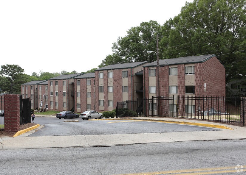 193-213 Fairburn Rd NW, Atlanta, GA à vendre - Photo de l’immeuble – Image 3 sur 18