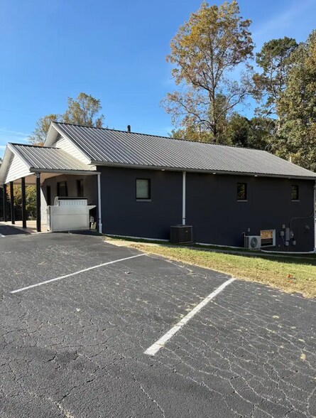 1451 Mt Ulla Hwy, Mount Ulla, NC à louer - Photo de l’immeuble – Image 1 sur 16