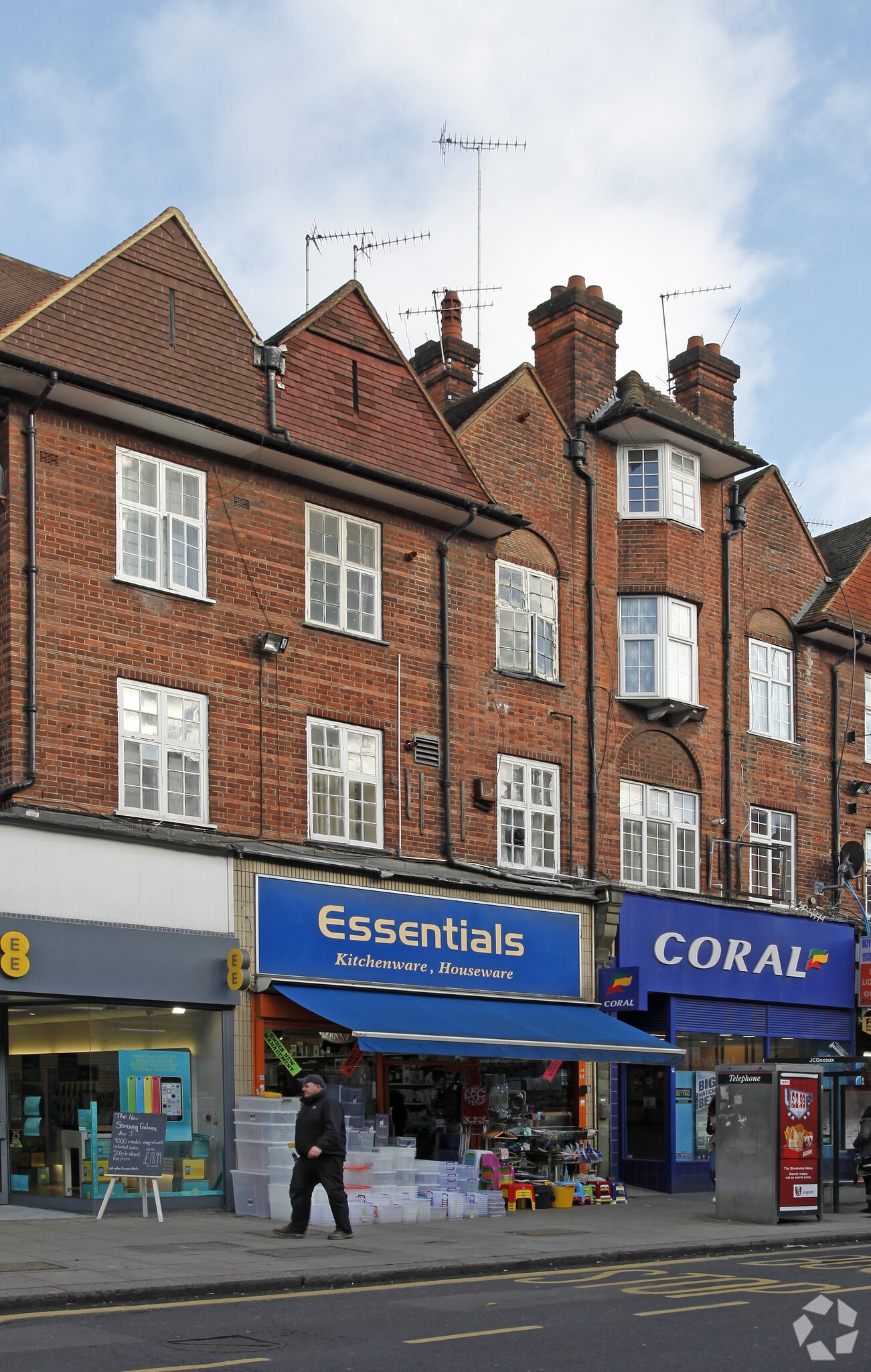 30 Golders Green Rd, Londres à louer Photo de l’immeuble– Image 1 sur 7