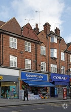 30 Golders Green Rd, Londres à louer Photo de l’immeuble– Image 1 sur 7