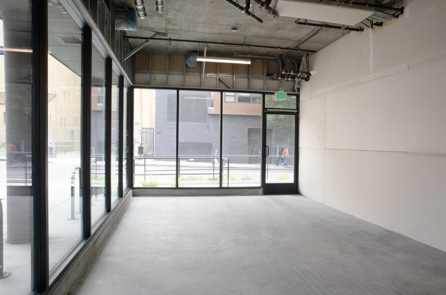 6762 Hawthorn Ave, Los Angeles, CA à louer - Photo intérieure – Image 2 sur 7