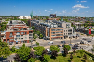 7345 Boul Saint-Laurent, Montréal, QC - VUE AÉRIENNE  vue de carte