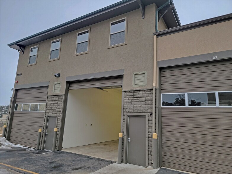 29320 Industrial Way, Evergreen, CO à vendre - Photo principale – Image 1 sur 44