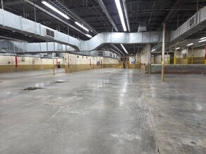 700 S Railroad Ave, Kings Mountain, NC à louer Photo intérieure– Image 1 sur 7