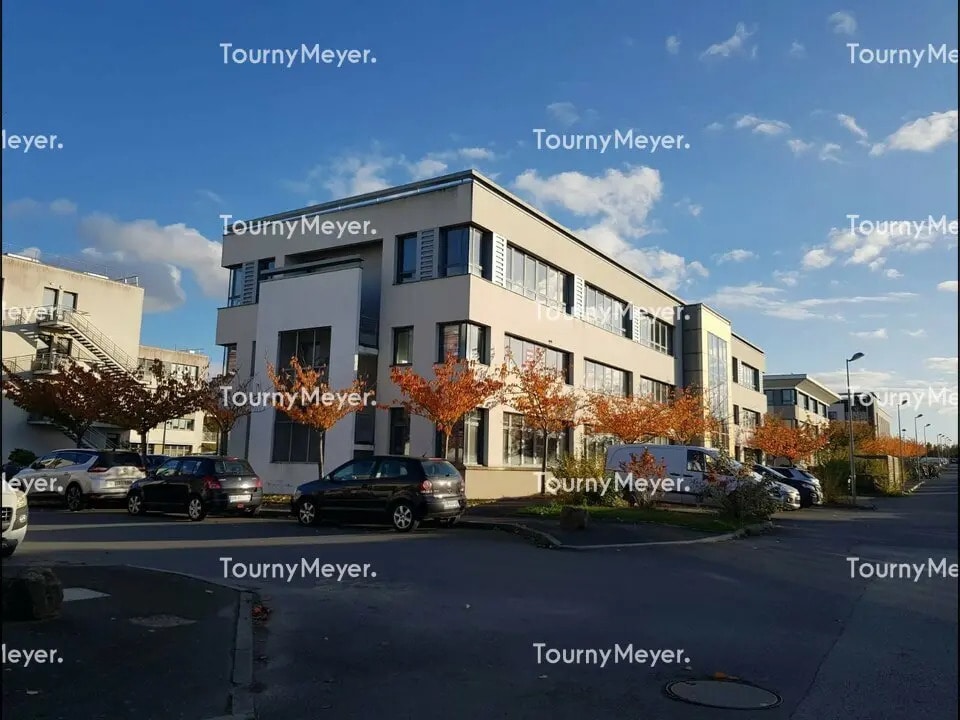 Bureau dans Saint-Grégoire à louer Photo de l’immeuble– Image 1 sur 7