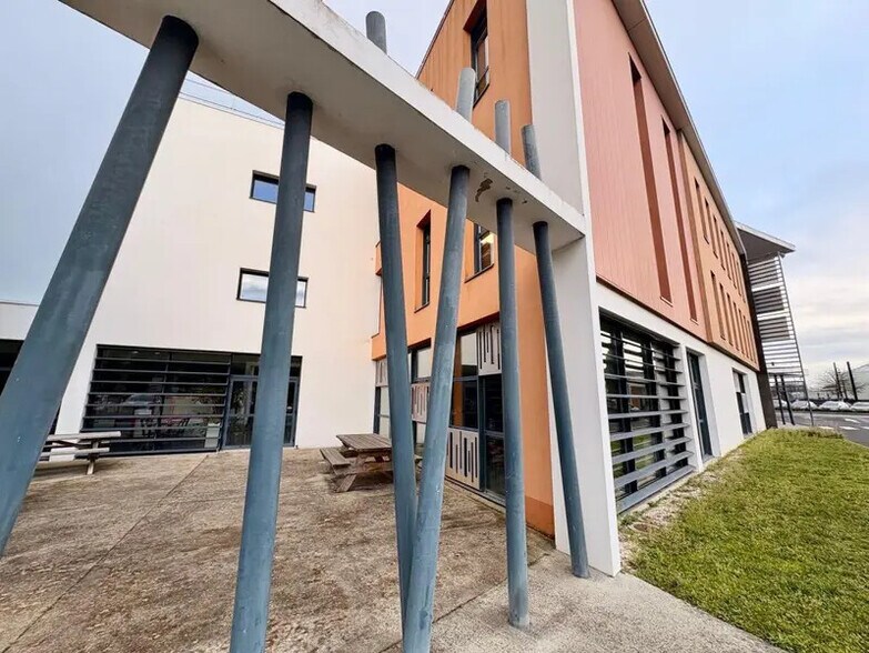 Bureau dans Nantes à louer - Photo de l’immeuble – Image 2 sur 25