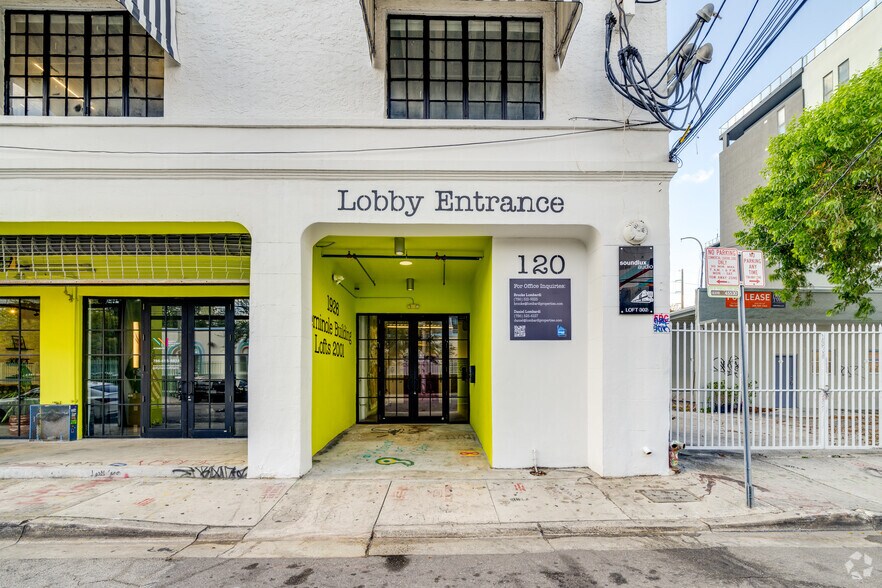 114-120 NW 25th St, Miami, FL à louer - Photo de l’immeuble – Image 2 sur 4