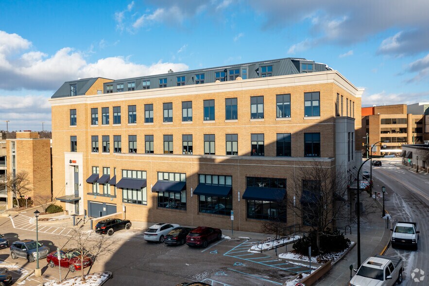 104-114 Willits St, Birmingham, MI à vendre - Photo de l’immeuble – Image 3 sur 7