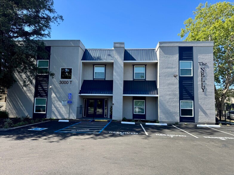 3000 T St, Sacramento, CA à vendre - Photo de l’immeuble – Image 1 sur 32