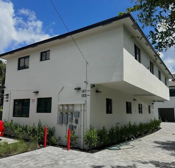 147 NW 61st St, Miami, FL à vendre - Photo de l’immeuble – Image 2 sur 6