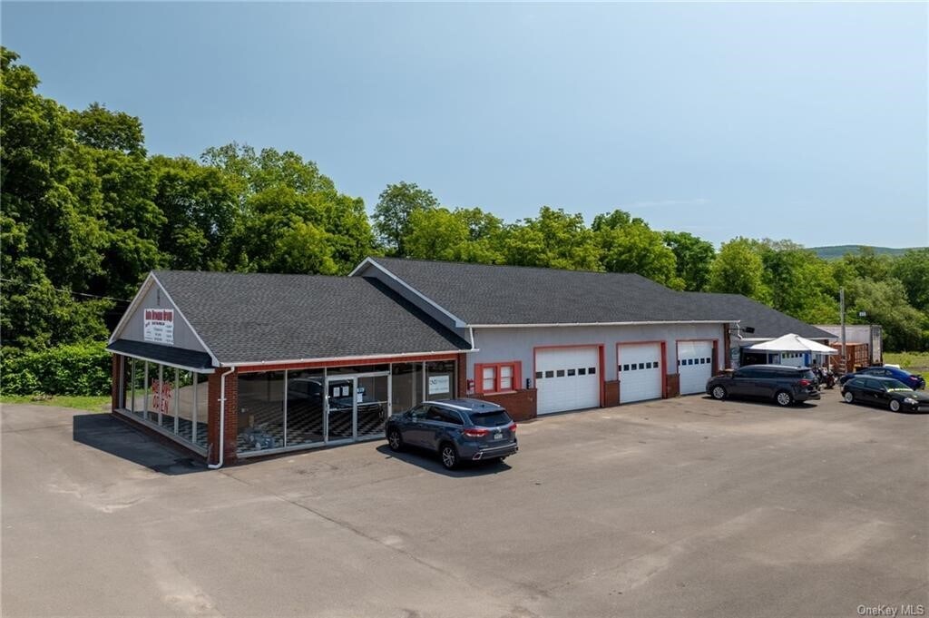 73-77 Kingston Ave, Port Jervis, NY à vendre Photo de l’immeuble– Image 1 sur 7