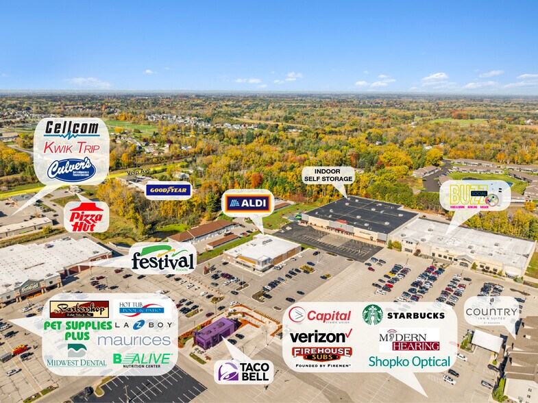 2326 Lineville Rd, Suamico, WI à vendre - Photo de l’immeuble – Image 2 sur 6