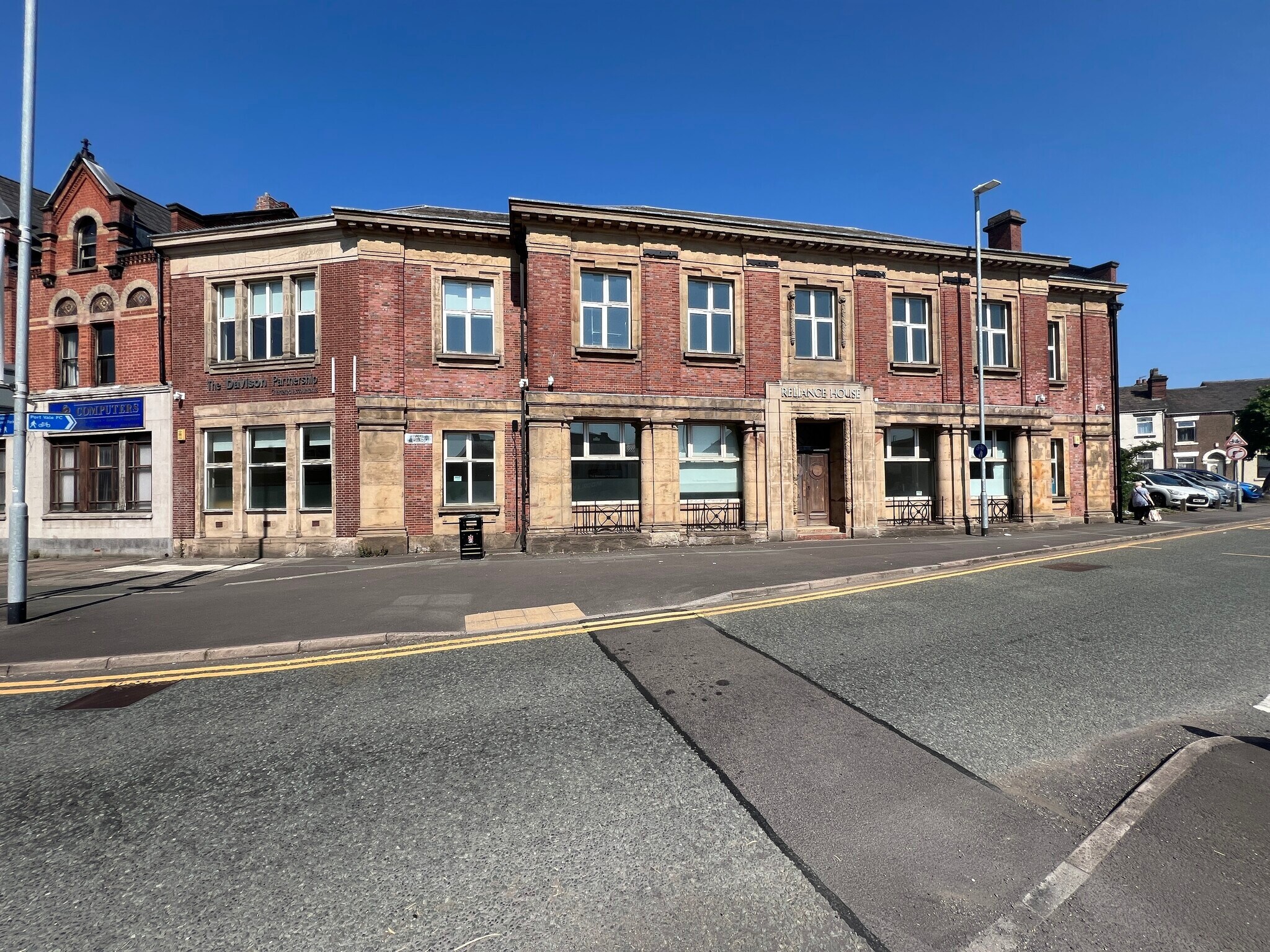 11-15 Moorland Rd, Stoke On Trent à louer Photo de l’immeuble– Image 1 sur 20