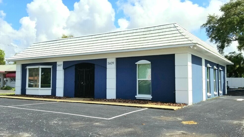 5607 26th St W, Bradenton, FL à louer - Photo principale – Image 1 sur 8