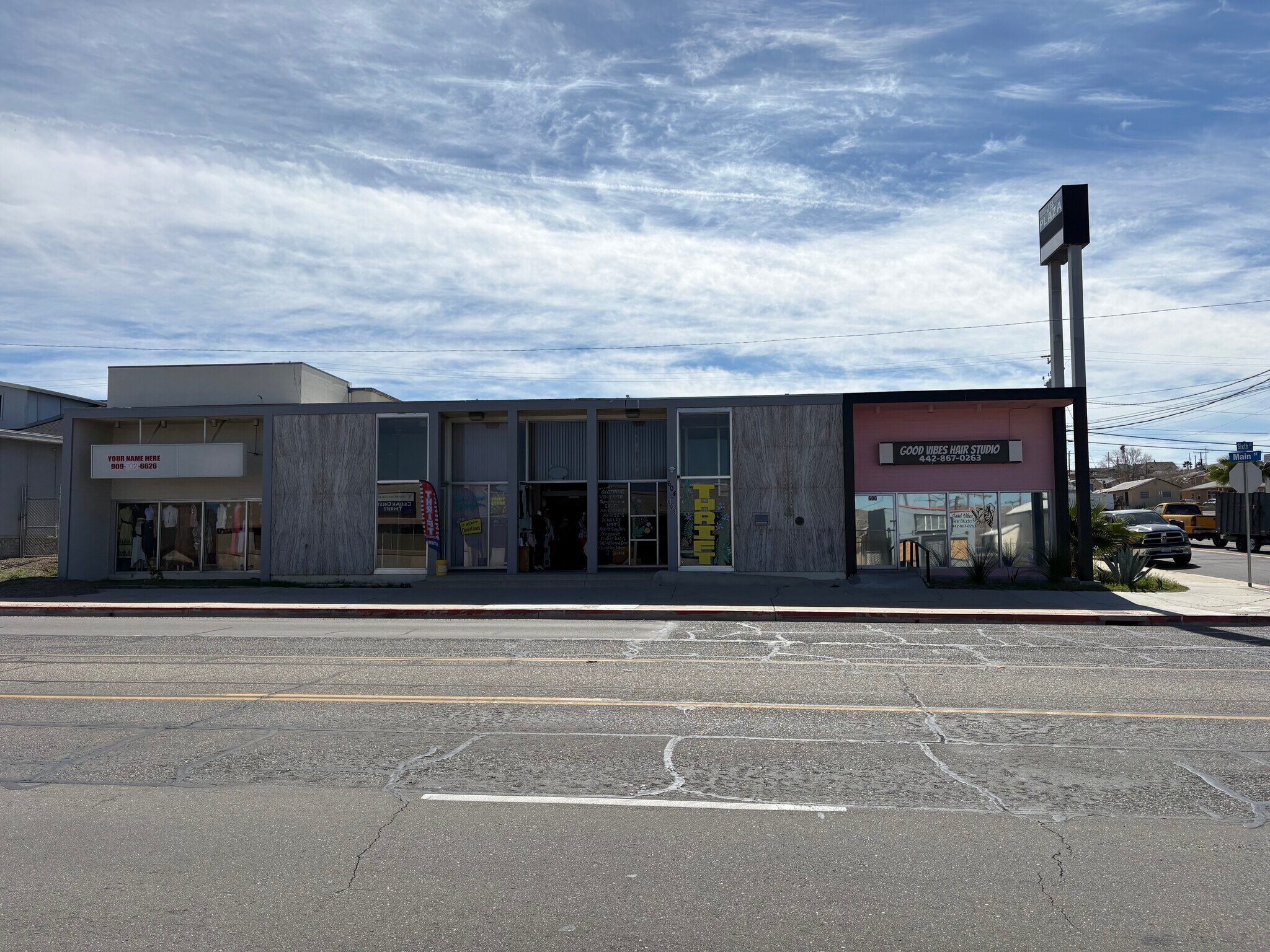 600 E Main St, Barstow, CA à vendre Photo principale– Image 1 sur 8