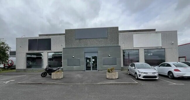 Plus de détails pour Local commercial à vendre