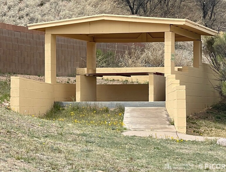 32 Boulevard del Rey David, Nogales, AZ à vendre - Photo de l’immeuble – Image 2 sur 9