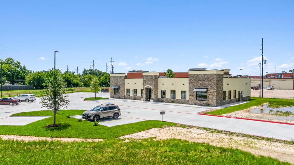 12230 Dundee Ct, Cypress, TX à vendre - Photo de l’immeuble – Image 2 sur 6