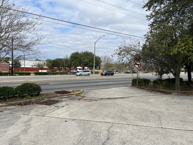 569 Blanding Blvd, Orange Park, FL à vendre - Photo de l’immeuble – Image 3 sur 68