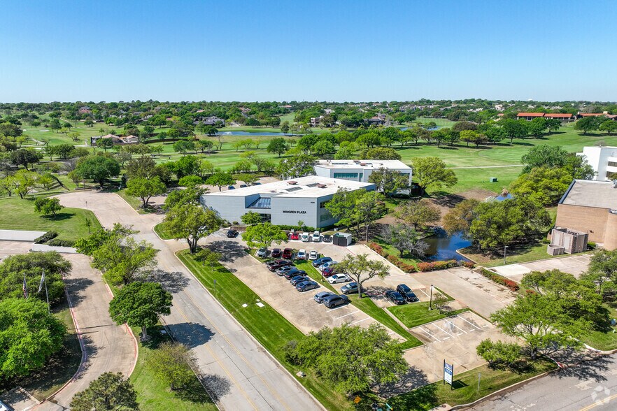 4225 Wingren Dr, Irving, TX à louer - Photo de l’immeuble – Image 2 sur 20